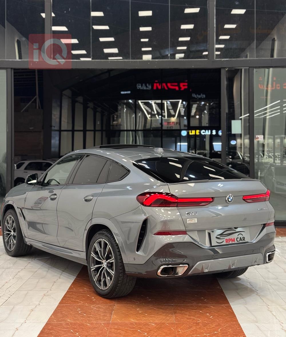 بی ئێم دەبڵیو X6